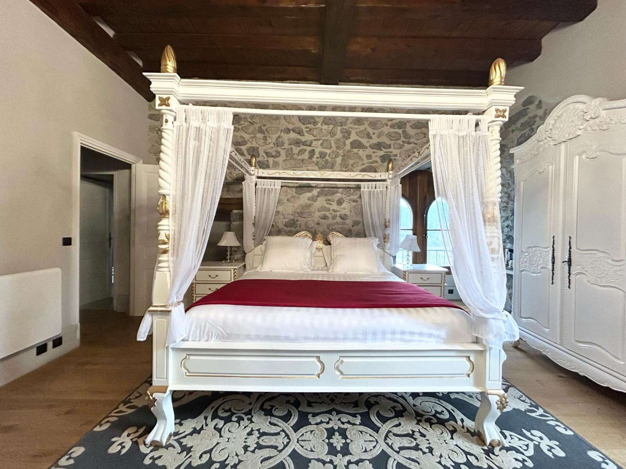 Chateau De La Rive - Suite Prestige - Chambre 2 Personnes Cruet Luaran gambar